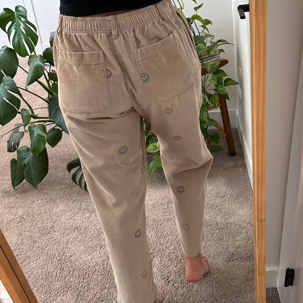 Urban Outfitters Loose Fit Corduroy Pants - Picture 2 of 7